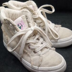 Sugar Kids High-Top Sneakers in Cream